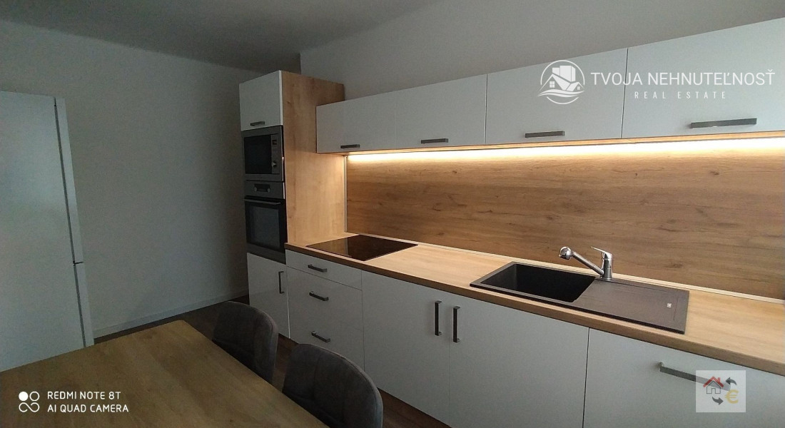 PRENAJATÝ do 1.9.2026 - Luxusný 3 izbový manažérsky byt, kompletne zariadený pre náročných