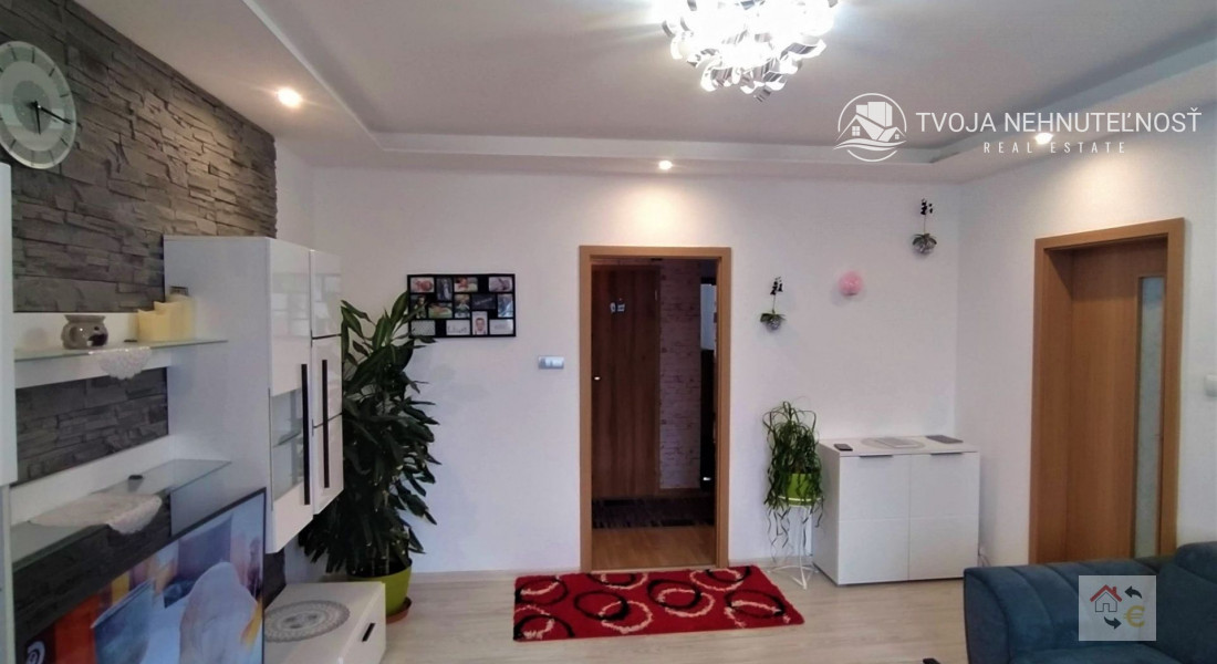 PRENAJATÝ DO 1.8.2025...Krásny 3 izbový byt kompletne zrekonštruovaný a zariadený byt pri OC MAX, Vihorlatská ulica