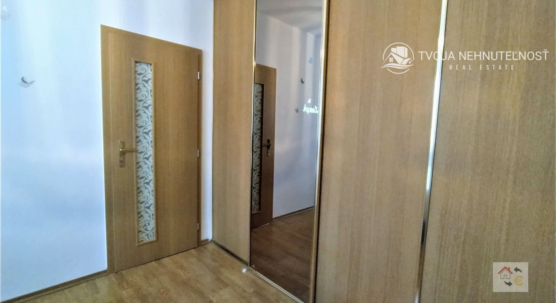 PRENAJATÝ DO 1.8.2025...Krásny 3 izbový byt kompletne zrekonštruovaný a zariadený byt pri OC MAX, Vihorlatská ulica