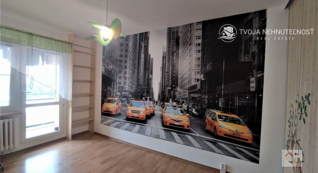 PRENAJATÝ DO 1.8.2025...Krásny 3 izbový byt kompletne zrekonštruovaný a zariadený byt pri OC MAX, Vihorlatská ulica