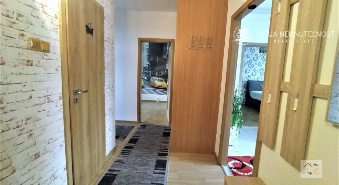 PRENAJATÝ DO 1.8.2025...Krásny 3 izbový byt kompletne zrekonštruovaný a zariadený byt pri OC MAX, Vihorlatská ulica