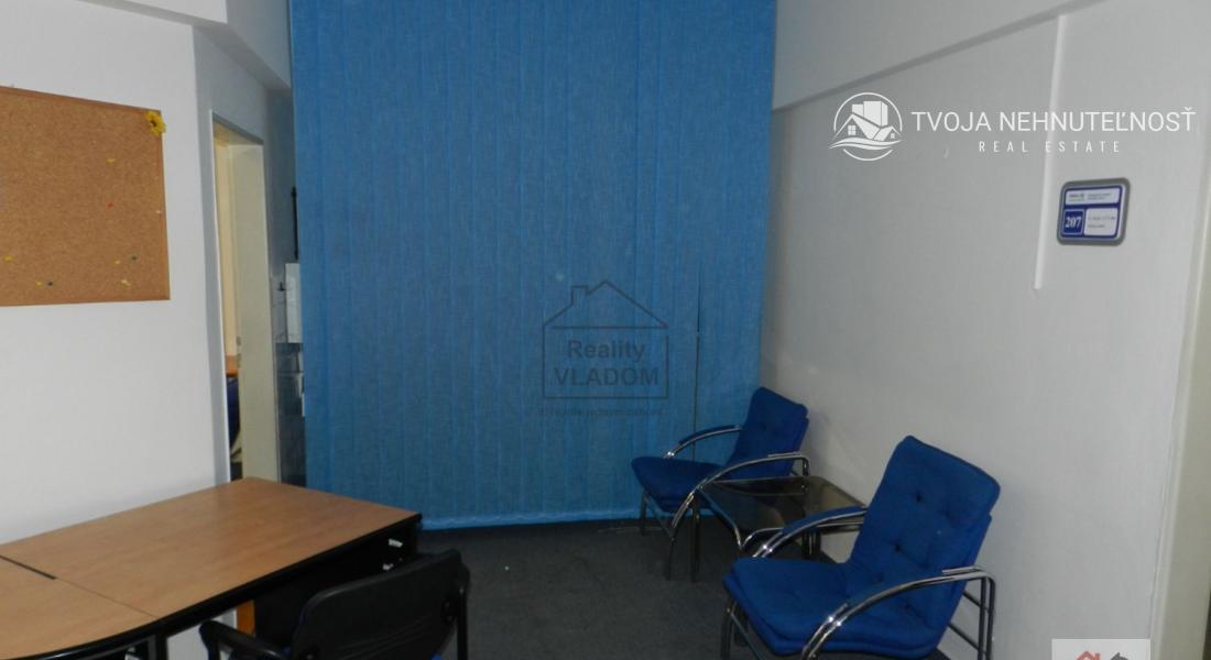Administratívne priestory s klimatizáciou, plocha 73 m2.