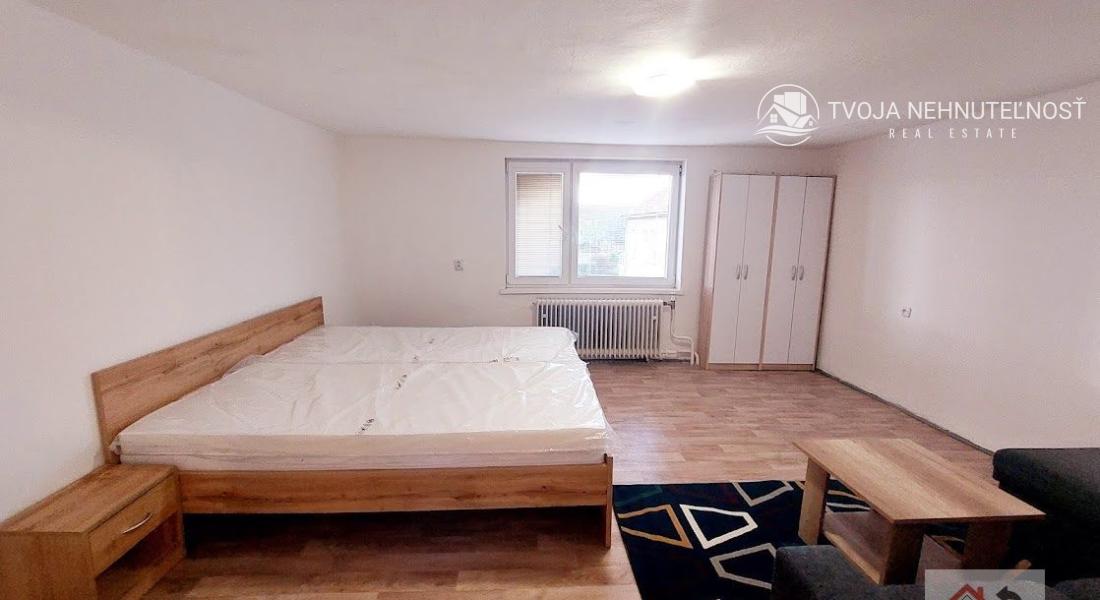 PRENAJATÝ DO 1.6.2024 - 4 izbový RODINNÝ DOM - PALACKÉHO ULICA, SOLIVAR