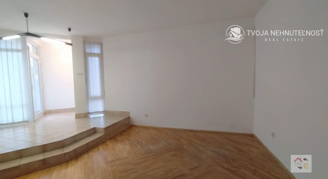 Prenájom obchodných priestorov 42 m2 Šafárikova ulica