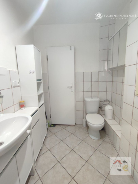 Prenajatý do 30.06.2026..... Na prenájom 2 izbový byt v blízkosti OC NOVUM