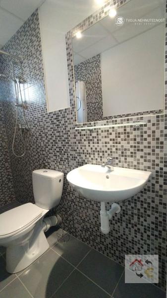 Prenajatá do 1.9.2024....garsónka s loggiou 24 m2 komplet rekonštrukcia, plne zariadená