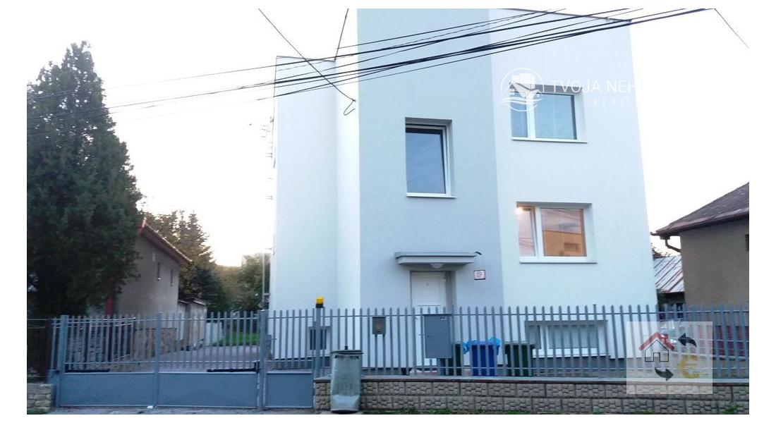 Prenajatá do 1.9.2024....garsónka s loggiou 24 m2 komplet rekonštrukcia, plne zariadená