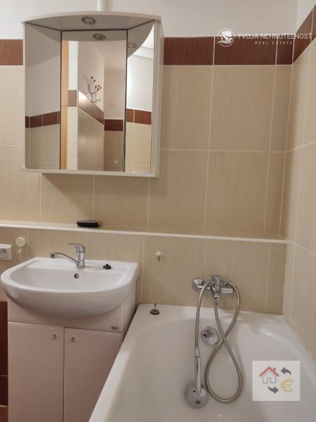 Prenajatý do 1.2.2026...Prenájom 2 izbového bytu Prostějovská 3, zrekonštruovaný a zariadený