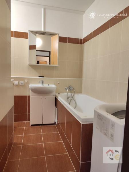 Prenajatý do 1.2.2026...Prenájom 2 izbového bytu Prostějovská 3, zrekonštruovaný a zariadený