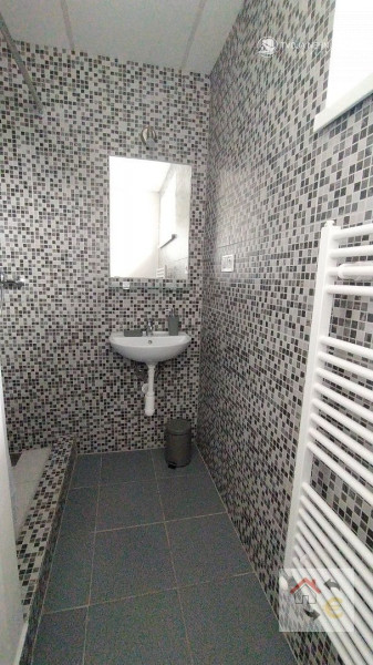 Prenajatý do 1.8.2024...Prenajatý do 1.9.2024...1 izbový byt s kuchynským kútom, komplet rekonštrukcia, plne zariadený