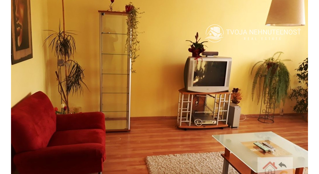 Prenajatý do 1.11.2025...Zrekonštruovaný zariadený 3 izbový byt Sekčov