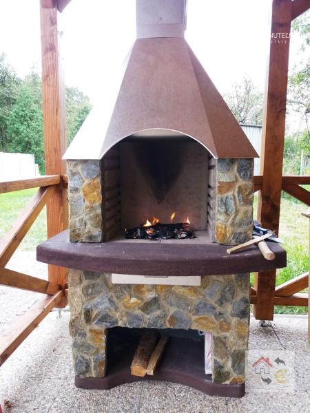 Prenajatá do 1.10.2026...  zariadená garsónka 20 m2 komplet rekonštrukcia, voľná ihneď