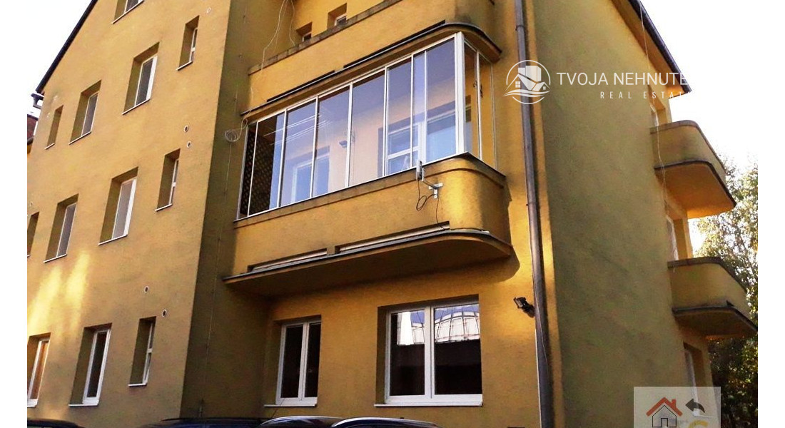 Voľný od 1.12.2025... 2 izbový byt s parkovacím miestom Budovateľská Prešov - zariadený