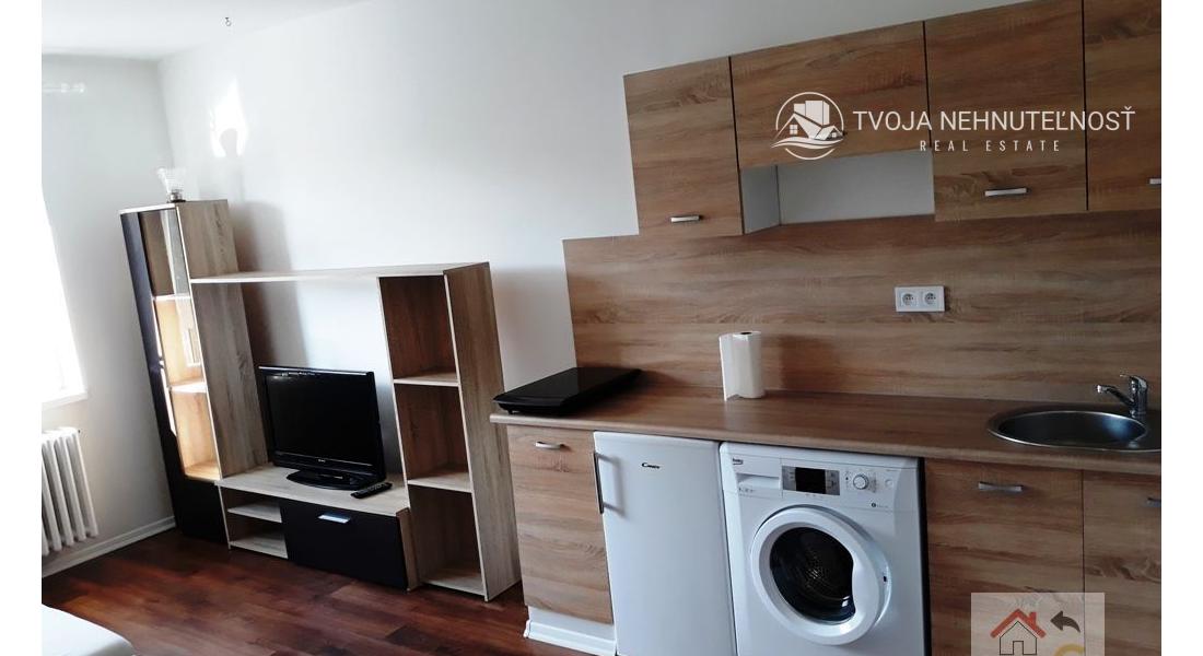 Prenajatý do 1.9.2024...Prenájom 1 izbový byt s kuchynským kútom, komplet rekonštrukcia, plne zariadený