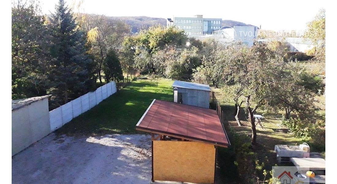 Prenajatý do 1.9.2026...Prenájom 1 izbový byt s kuchynským kútom, komplet rekonštrukcia, plne zariadený