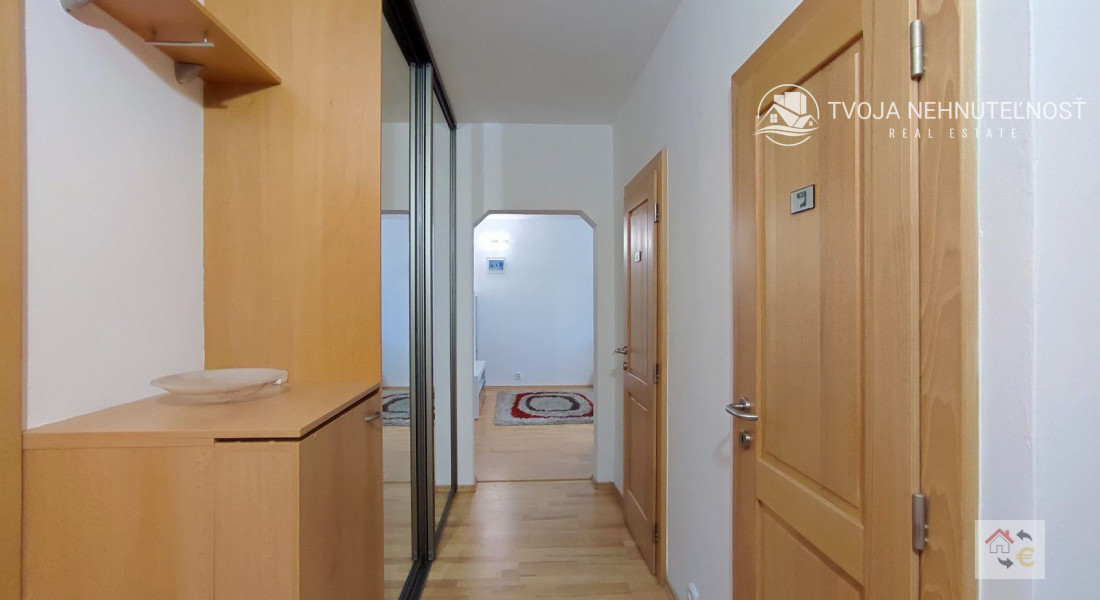 Krásny svetlý a vzdušný 3 izbový kompletne zariadený byt, plne vybavený s loggiou Tomášikova