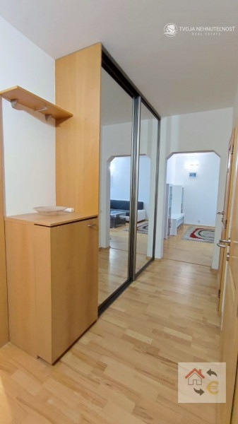 Krásny svetlý a vzdušný 3 izbový kompletne zariadený byt, plne vybavený s loggiou Tomášikova