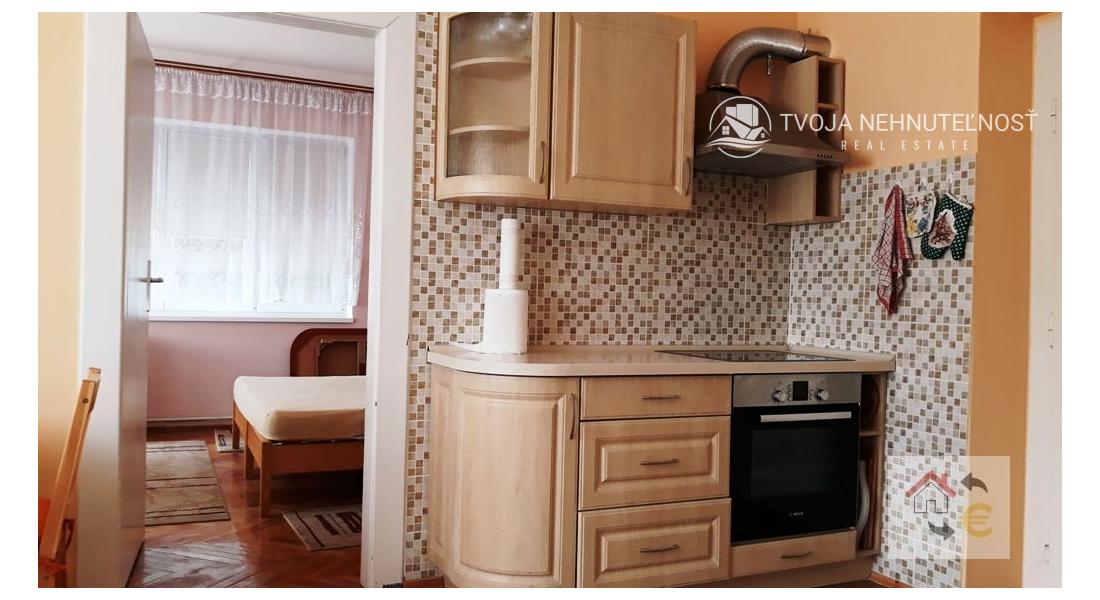 Prenajatý do 1.9.2026... Priestranný tehlový 3 izbový byt v centre mesta, zariadený