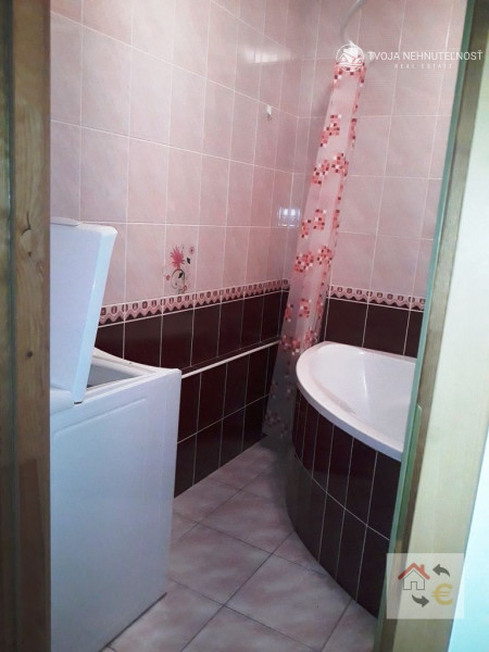 PRENAJATÉ DO 30.11.2025...1 izbový priestranný byt Švábska, po rekonštrukcii