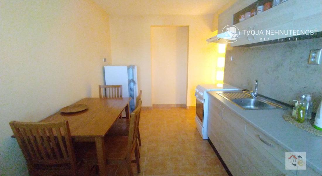 Prenajatý do 1.3.2026...Tehlový 2 izbový byt s balkónom 17.novembra Prešov, zrekonštruovaný a kompletne zariadený