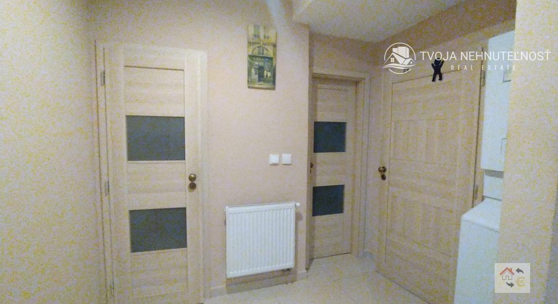 Prenajaté do 1.6.2026 - Krásny 3 izbový byt kompletne zariadený byt Nižná Šebastová - Slánska ulica