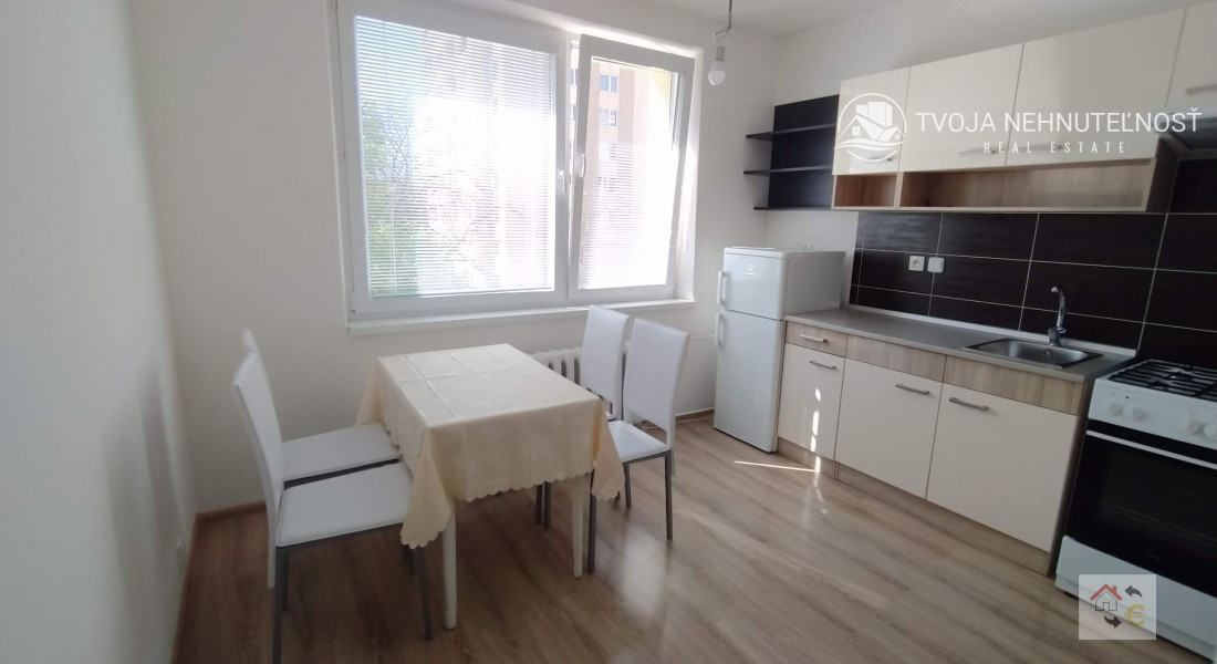 Prenajaté do 1.6.2026...1 izbový zrekonštruovaný byt Vlada Clementisa Sídlisko III