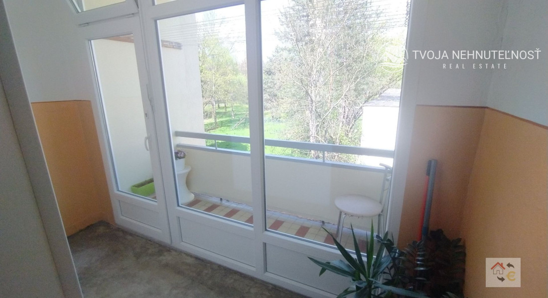 Prenajaté do 1.6.2026...1 izbový zrekonštruovaný byt Vlada Clementisa Sídlisko III