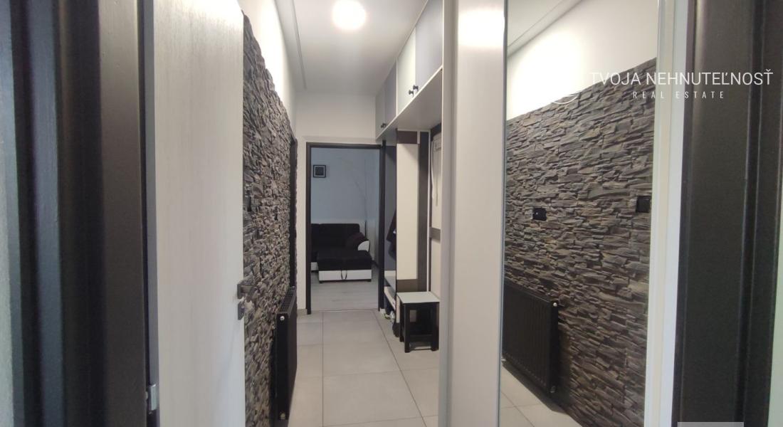 Prenajatý do 1.7.2026....Na prenájom krásny zrekonštruovaný 2 izbový byt sídlisku II pri Lidli