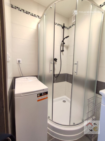 Prenajatý do 30.09.2024... 4 izbový byt po kompletnej rekonštrukcii na sídlisku 3 v Prešove