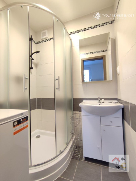 Prenajatý do 30.09.2024... 4 izbový byt po kompletnej rekonštrukcii na sídlisku 3 v Prešove