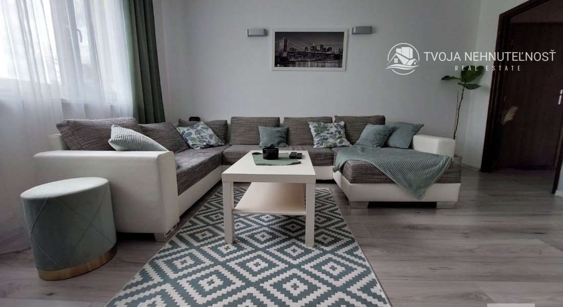 Prenajatý 1.5.2025....Prekrásny 2 izbový byt Sídlisko 3, Prostějovská, kompletná rekonštrukcia, zariadený, ihneď pripravený na bývanie