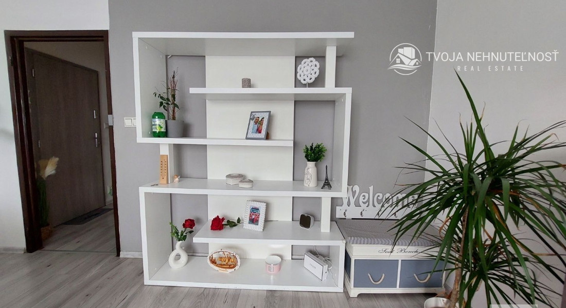 Prenajatý 1.5.2025....Prekrásny 2 izbový byt Sídlisko 3, Prostějovská, kompletná rekonštrukcia, zariadený, ihneď pripravený na bývanie