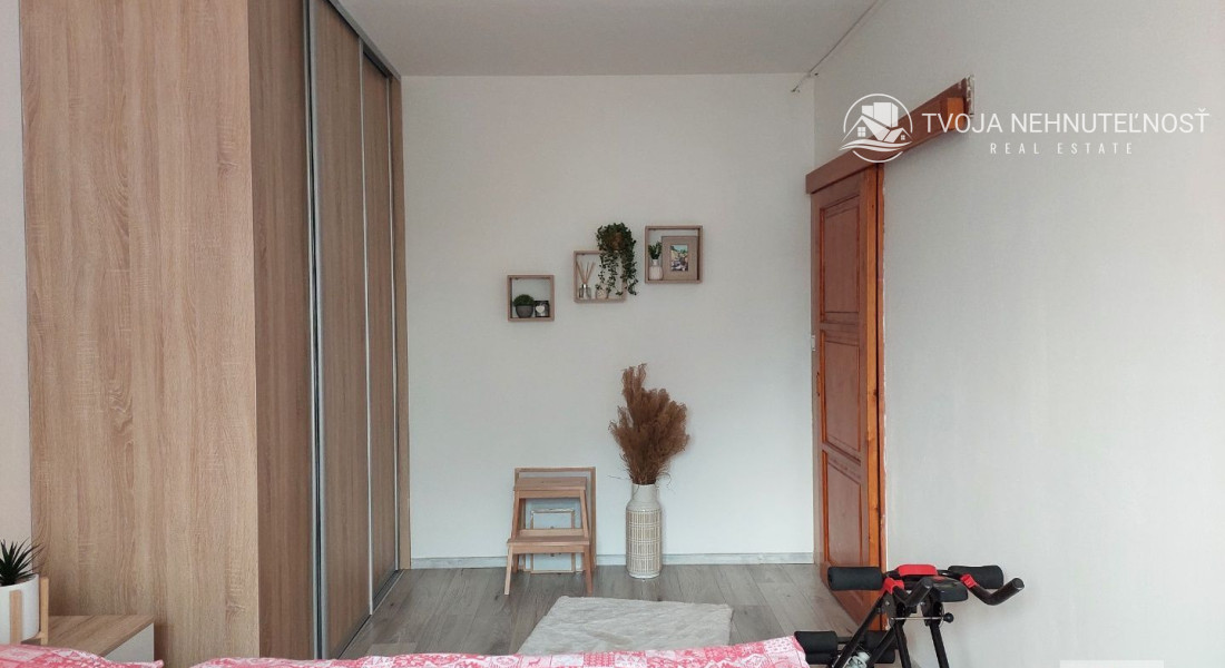 Prenajatý 1.5.2025....Prekrásny 2 izbový byt Sídlisko 3, Prostějovská, kompletná rekonštrukcia, zariadený, ihneď pripravený na bývanie