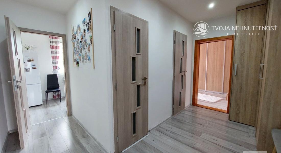 Prenajatý 1.5.2025....Prekrásny 2 izbový byt Sídlisko 3, Prostějovská, kompletná rekonštrukcia, zariadený, ihneď pripravený na bývanie