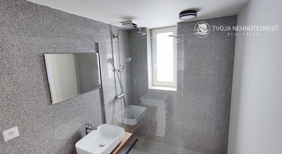 Prenajatý do 1.5.2025....4 izbový byt v nádhernom prostredí blízko lesa Pod Kamennou baňou v Prešove