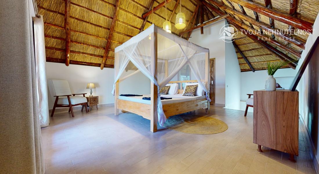 Zaria resort Zanzibar - luxusný poschodový dom, balkón s výhľadom na more a záhradou pre dve osoby D08