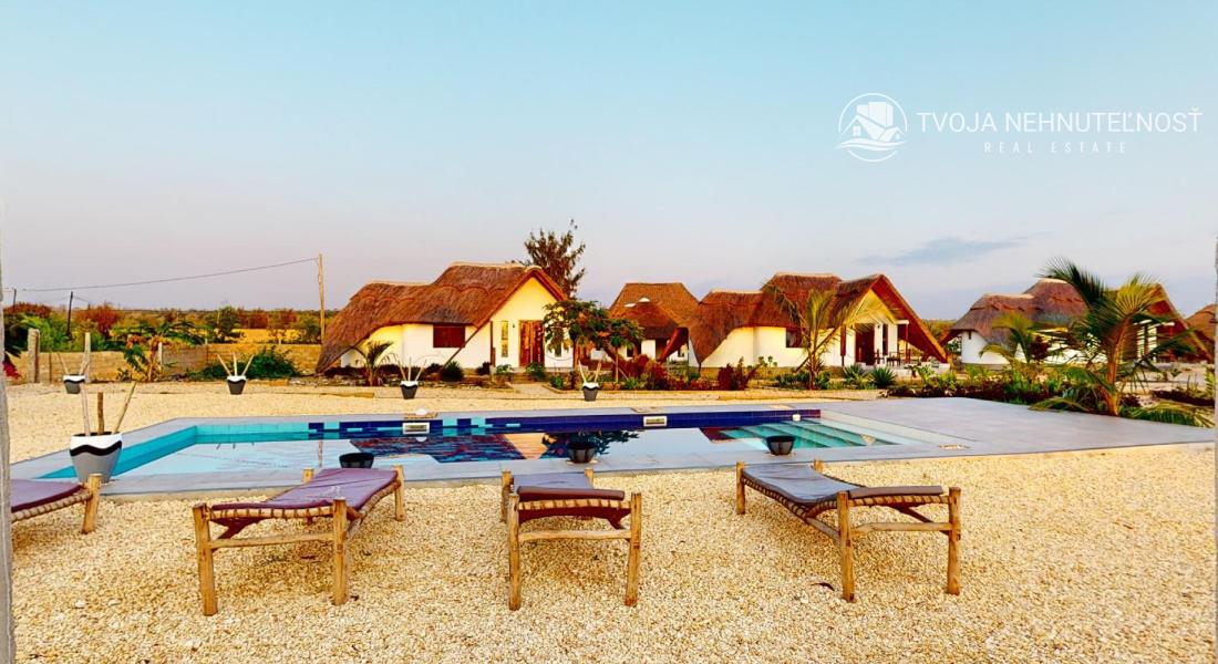 Zaria resort Zanzibar - luxusný poschodový dom, balkón s výhľadom na more a záhradou pre dve osoby D08