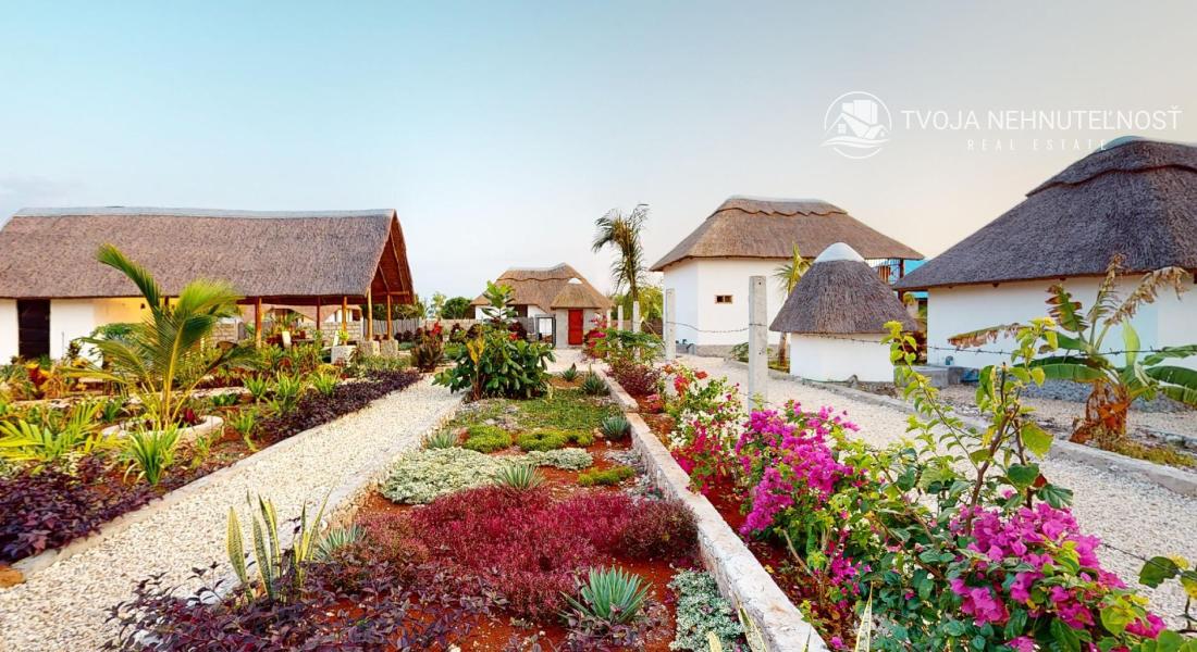 Zaria resort Zanzibar - luxusný poschodový dom, balkón s výhľadom na more a záhradou pre dve osoby D08