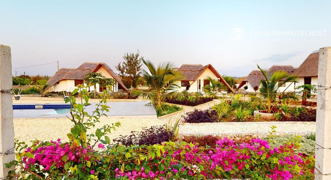 Zaria resort Zanzibar - luxusný poschodový dom, balkón s výhľadom na more a záhradou pre dve osoby D08