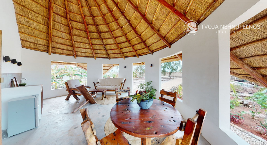 Zaria resort Zanzibar - dovolenkový prenájom bungalovu s dvomi spálňami a záhradou pre dva páry D10