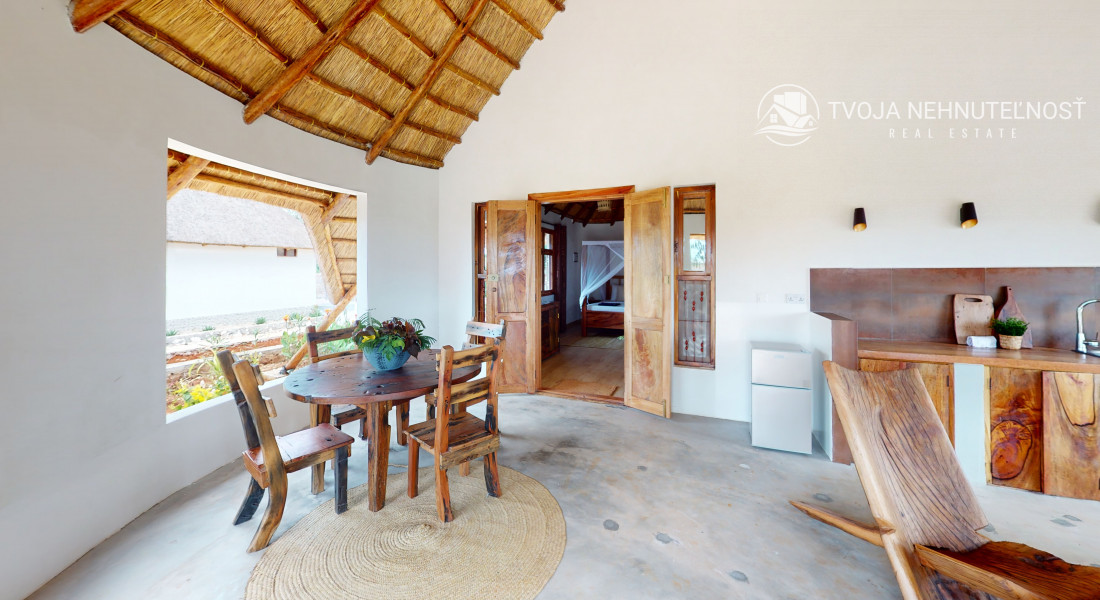 Zaria resort Zanzibar - dovolenkový prenájom bungalovu s dvomi spálňami a záhradou pre dva páry D10