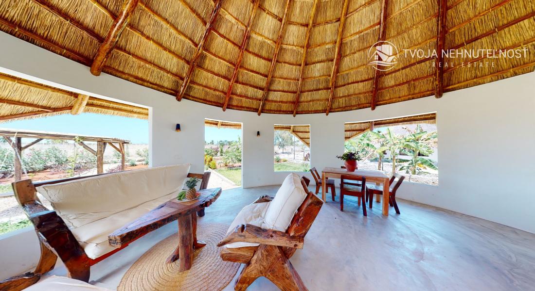 Zaria resort Zanzibar - dovolenkový prenájom bungalovu s dvomi spálňami a záhradou pre 2 páry D11