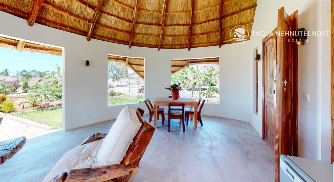 Zaria resort Zanzibar - dovolenkový prenájom bungalovu s dvomi spálňami a záhradou pre 2 páry D11