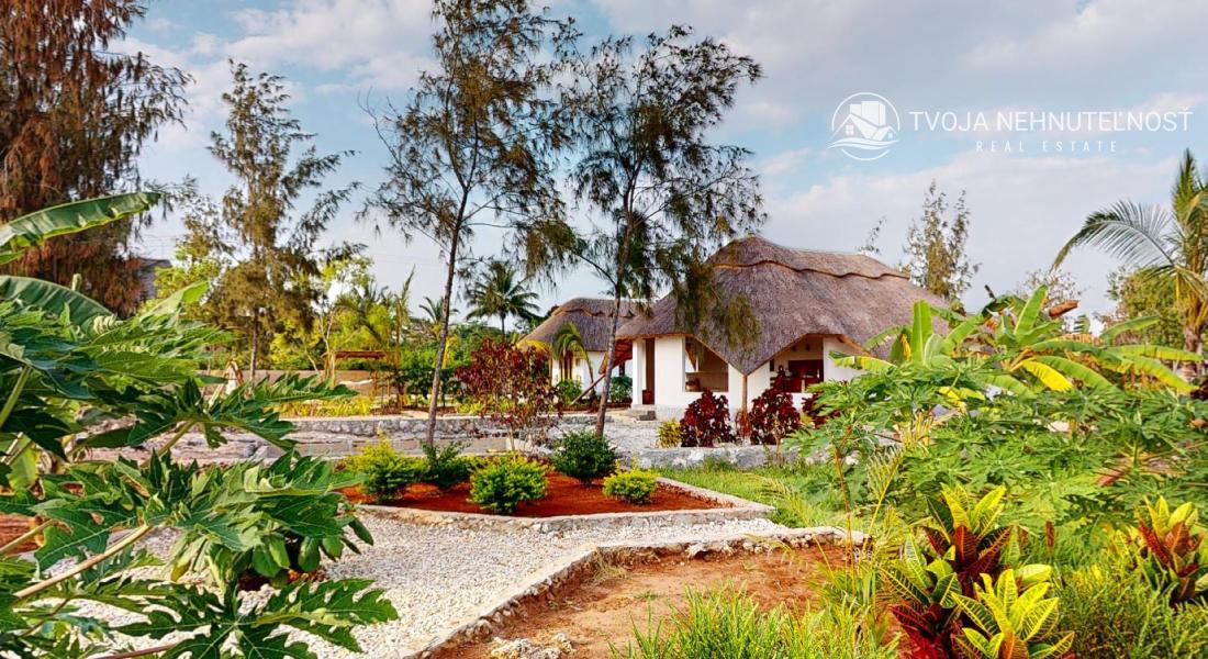 Zaria resort Zanzibar - dovolenkový prenájom bungalovu s dvomi spálňami a záhradou pre 2 páry D11