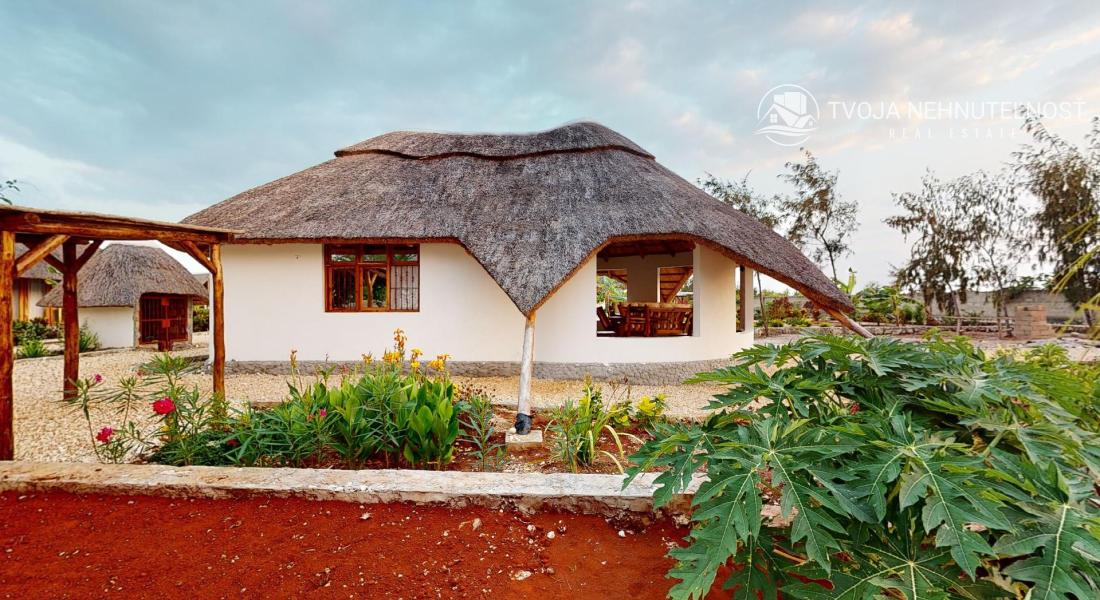 Zaria resort Zanzibar - dovolenkový prenájom bungalovu s dvomi spálňami a záhradou pre 2 páry D11