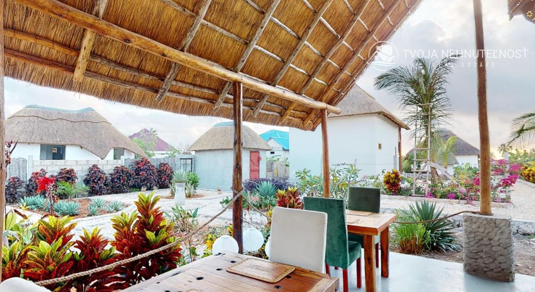 Zaria resort Zanzibar - dovolenkový prenájom bungalovu s dvomi spálňami a záhradou pre 2 páry D11