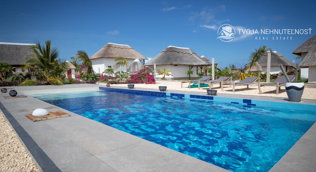 Zaria resort Zanzibar - luxusný poschodový dom, balkón s výhľadom na more a záhradou pre dve osoby D08
