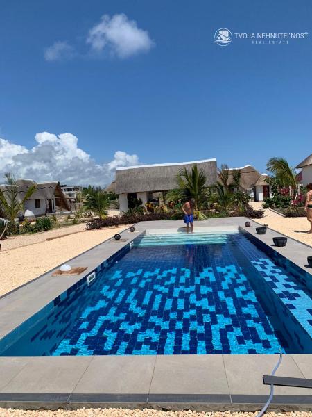 Zaria resort Zanzibar - luxusný poschodový dom, balkón s výhľadom na more a záhradou pre dve osoby D08