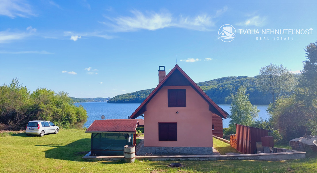 Na predaj murovaná poschodová rekreačná chata Domaša