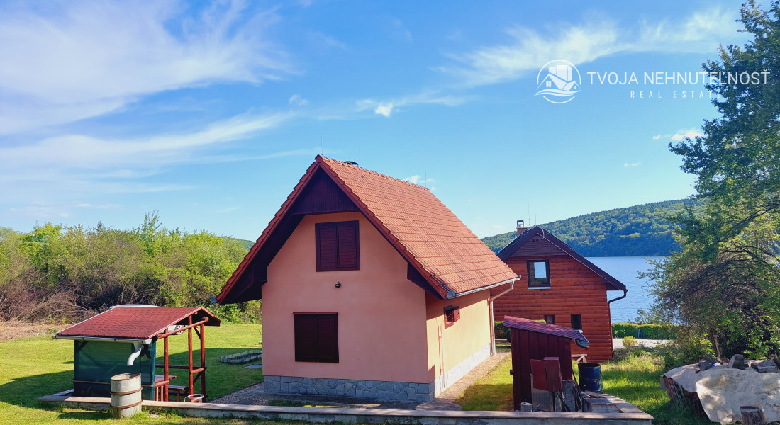 Na predaj murovaná poschodová rekreačná chata Domaša